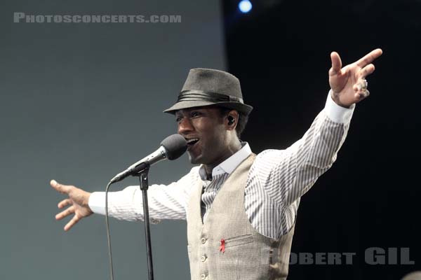 ALOE BLACC - 2011-06-26 - PARIS - Hippodrome de Longchamp - 